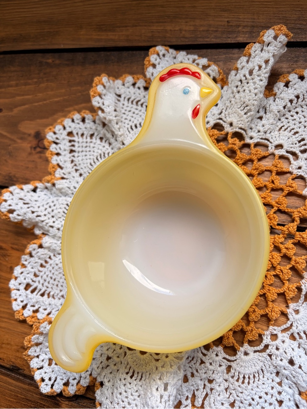 Vintage Chicken Milk Glass Bowl - Yellow & Cream